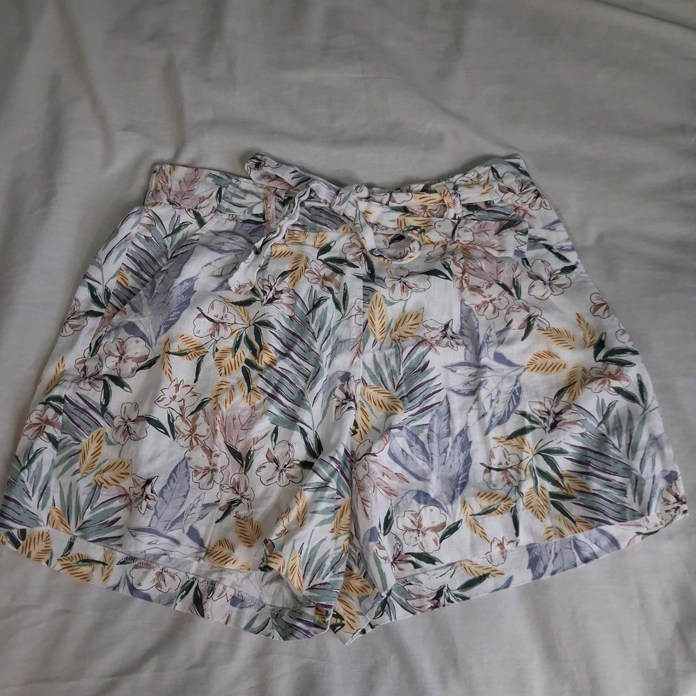 C&C California Tropical Floral Linen Blend Shorts‎ High Waist Tie Belt White 10